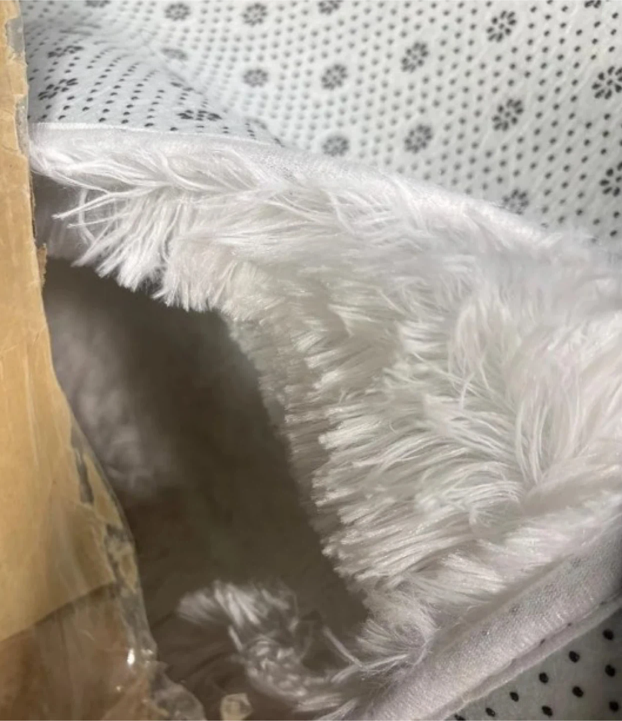 Fluffy White Area Rug - photo 3