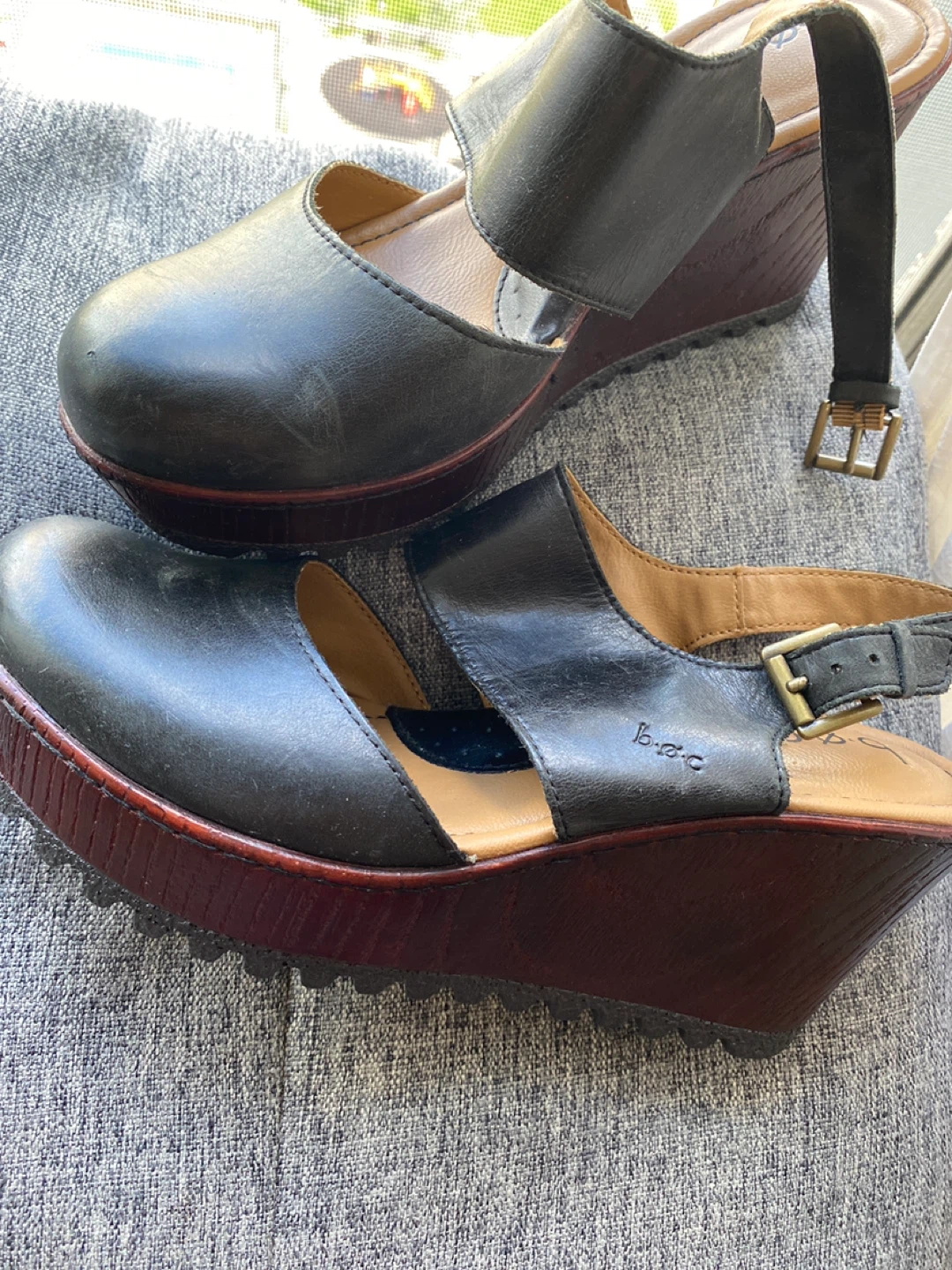 Boc Black Leather Wedge Sandals - photo 3