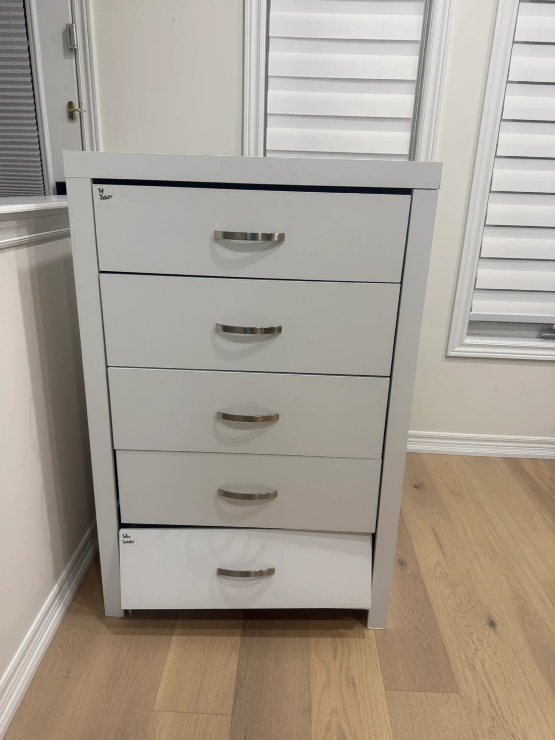 White 5-Drawer Dresser