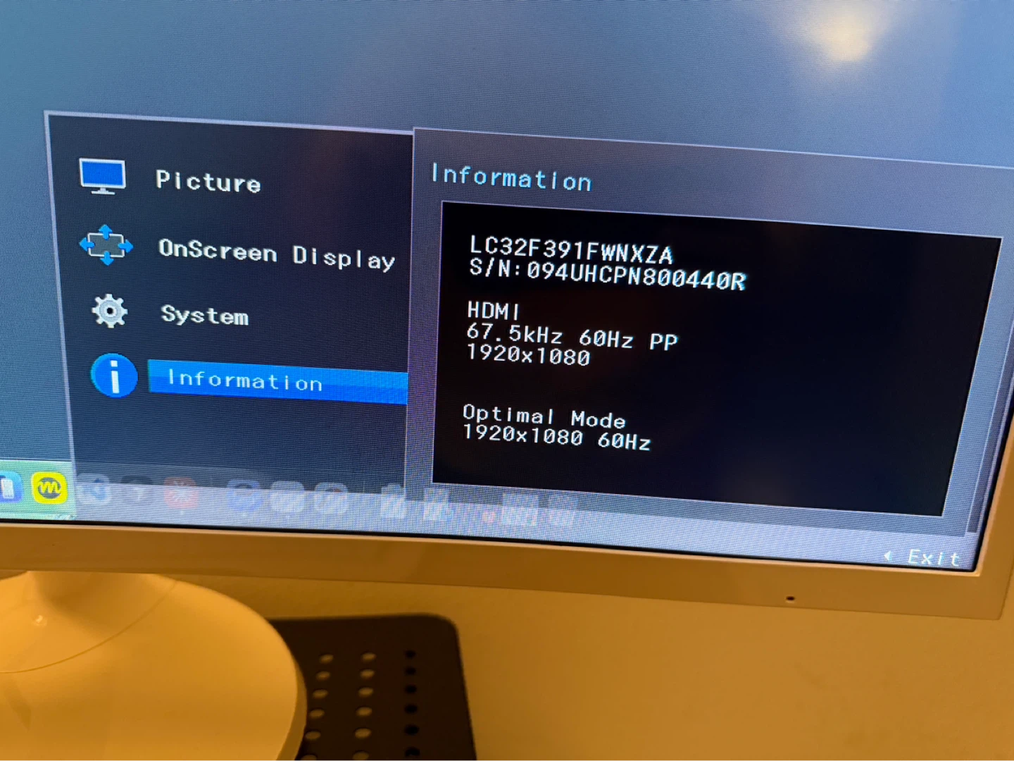 Selling a Samsung 32-inch Curved LED Monitor - photo 3