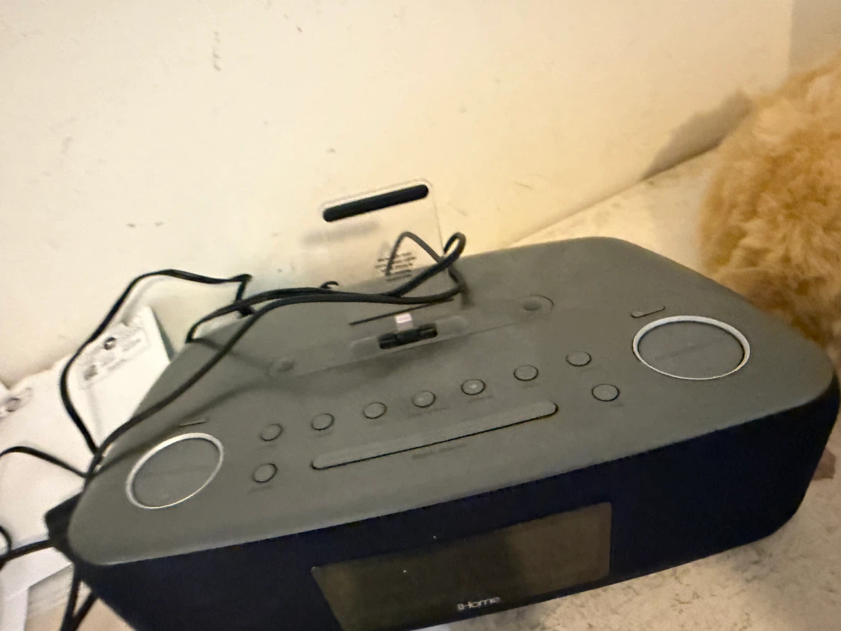TRADING FOR BROKEN TECH