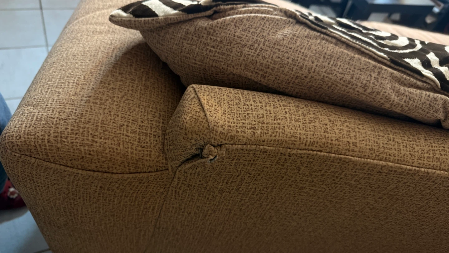 Loveseat / 2 Seater Couch - photo 4