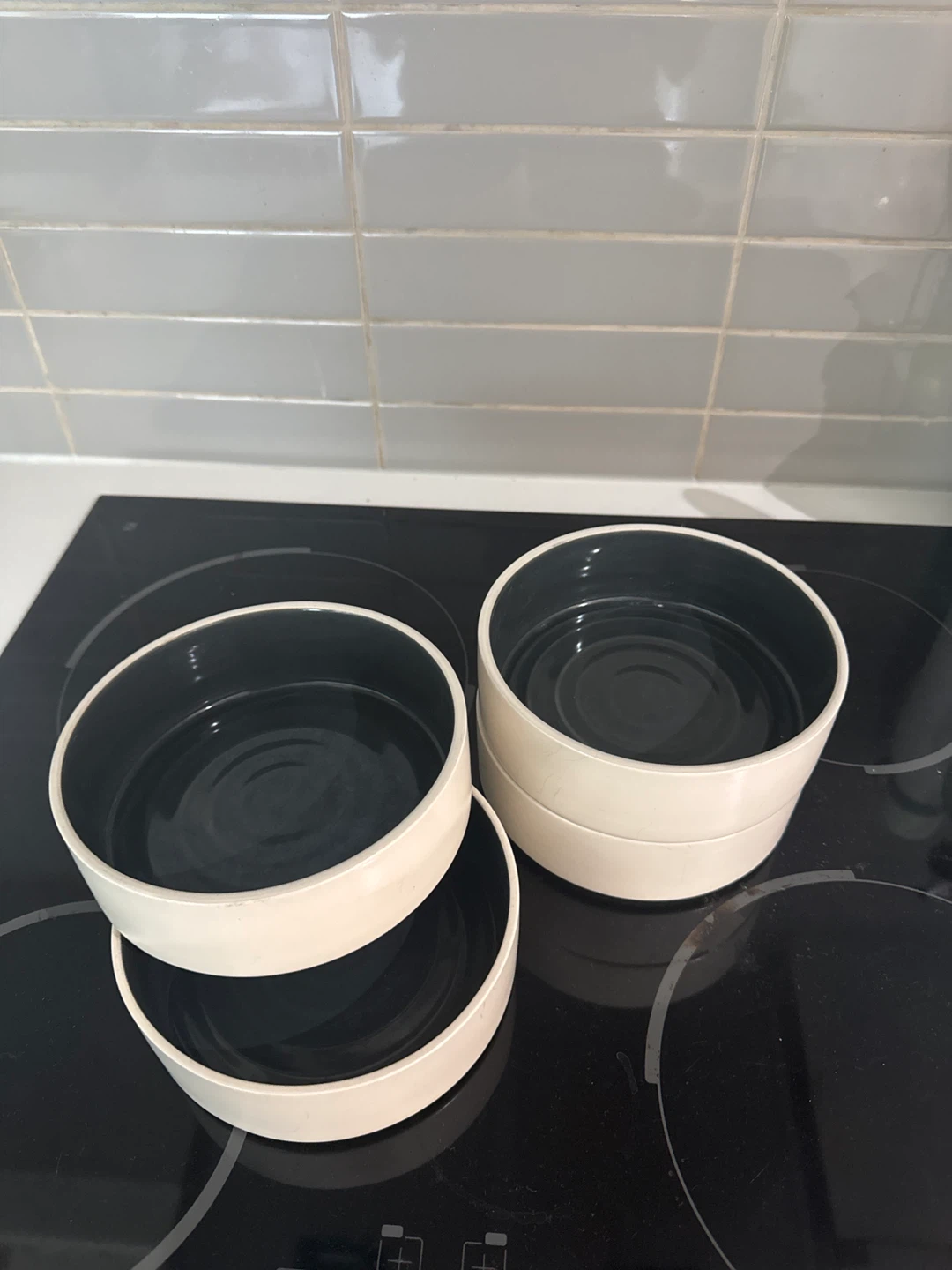 Set of 4 Black and White Bowls