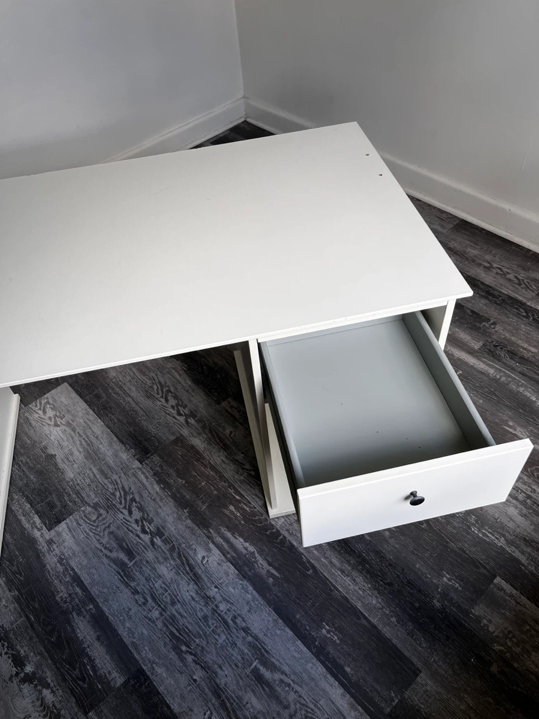 Ikea white desk - photo 2
