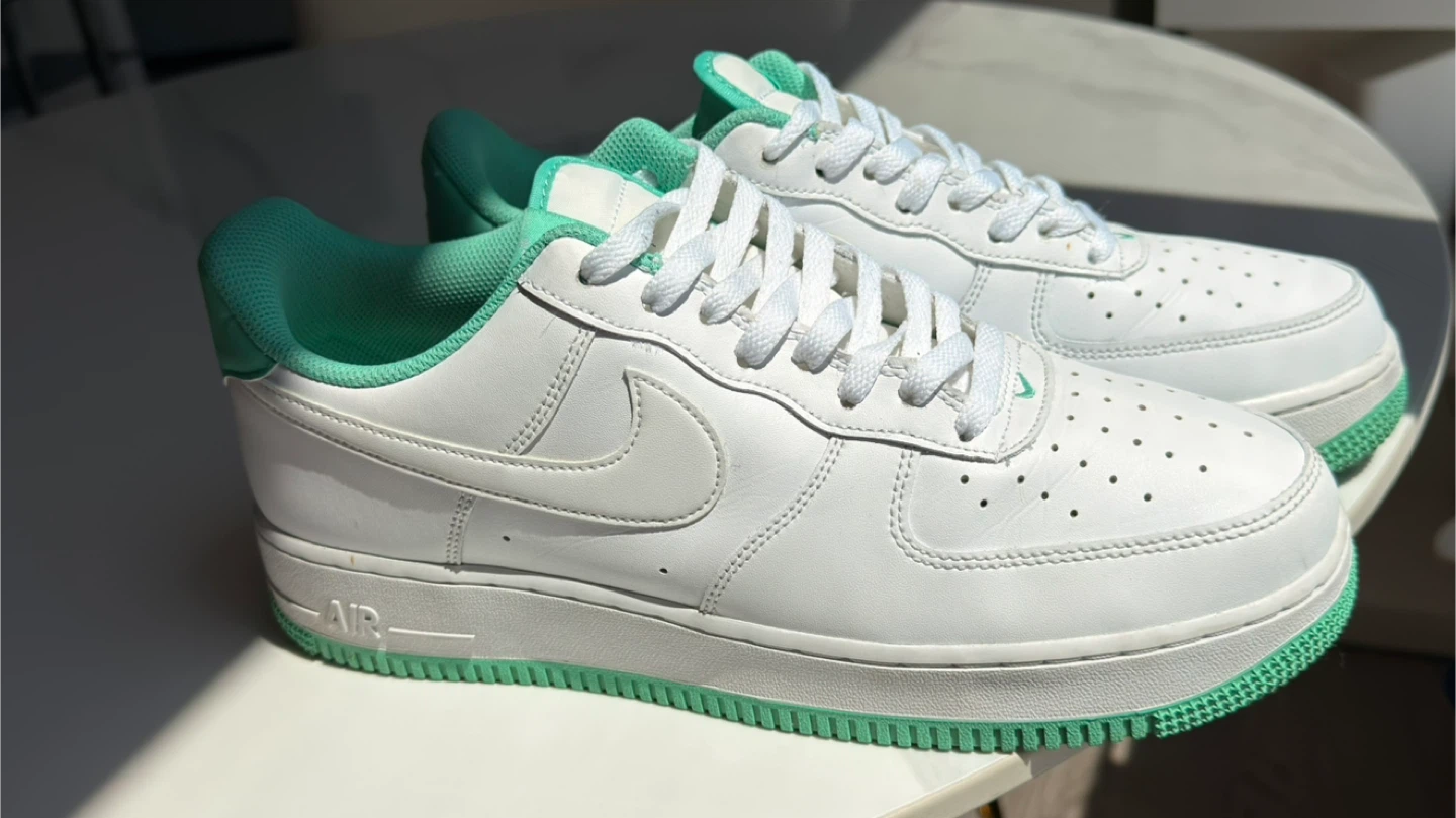 Nike Air Force 1 '07 Mint Green & White Sneakers