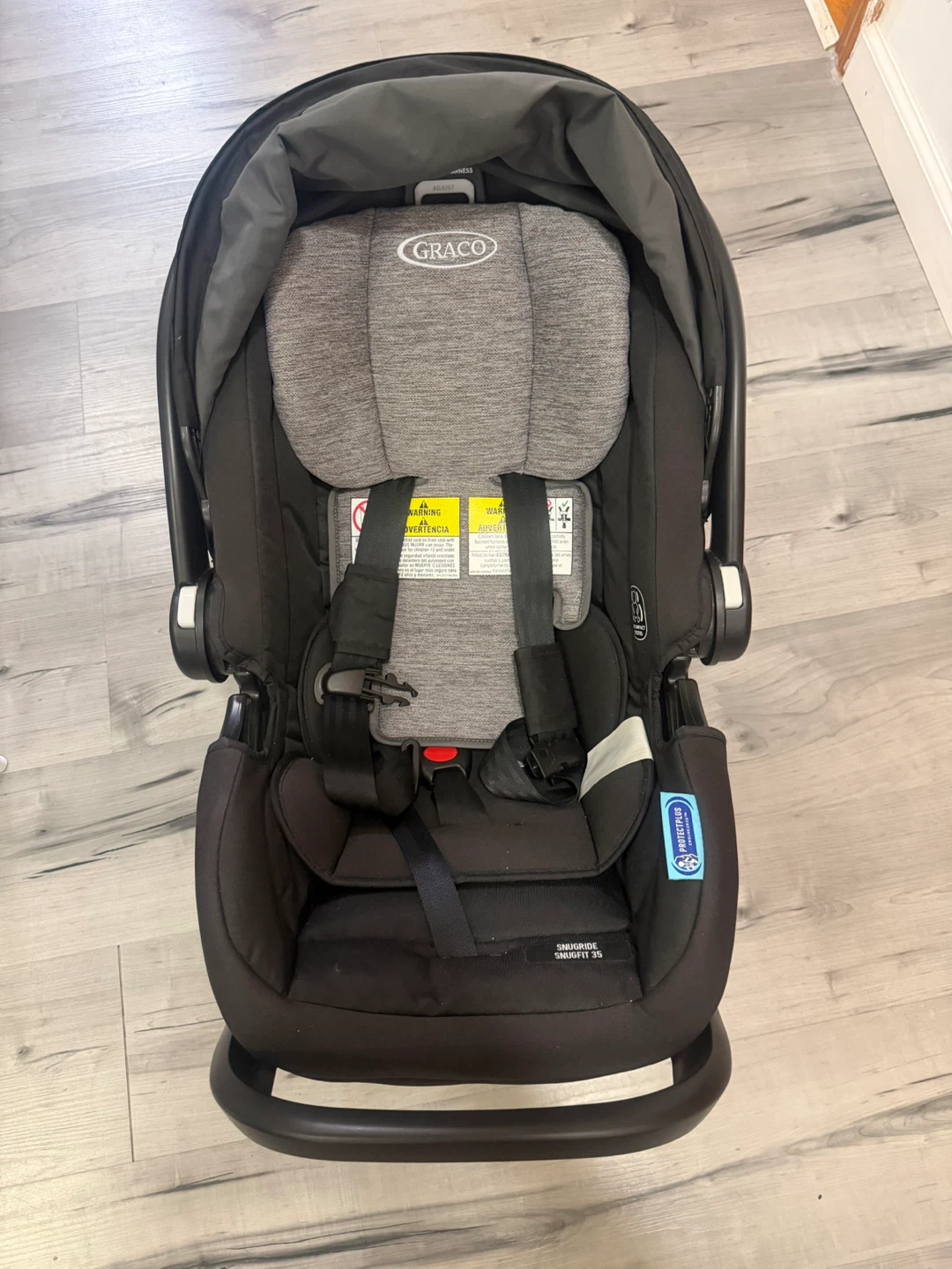 Graco SnugRide 35 Infant Car Seat