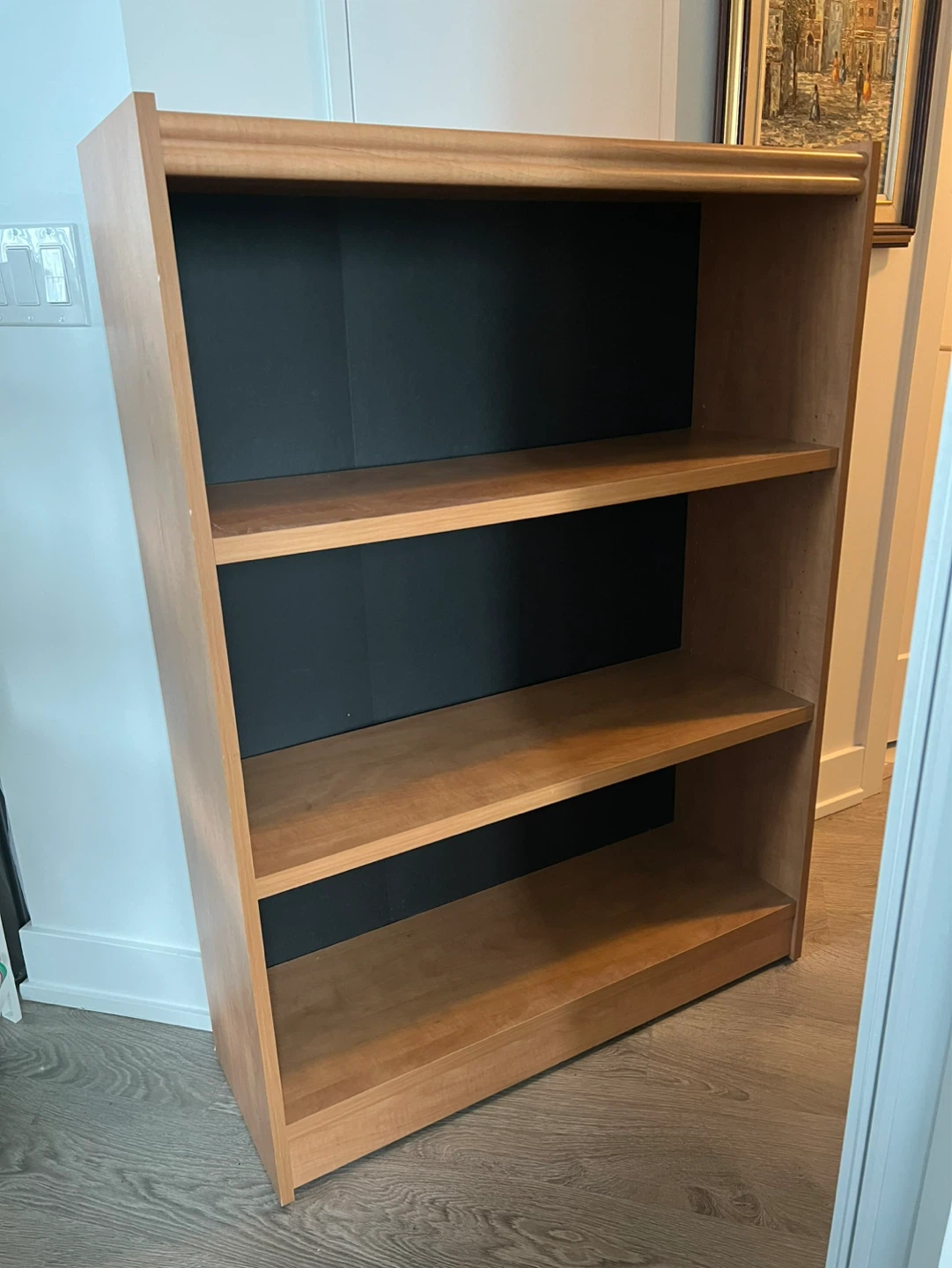 High quality book shelves. Very sturdy No scratches