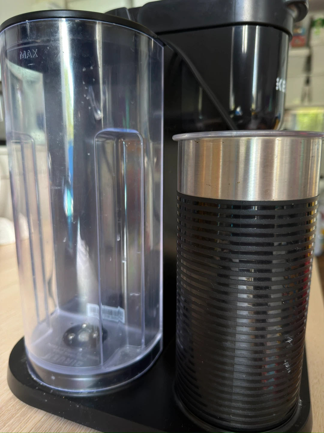 Keurig Coffee Maker with Milk Frother - photo 3
