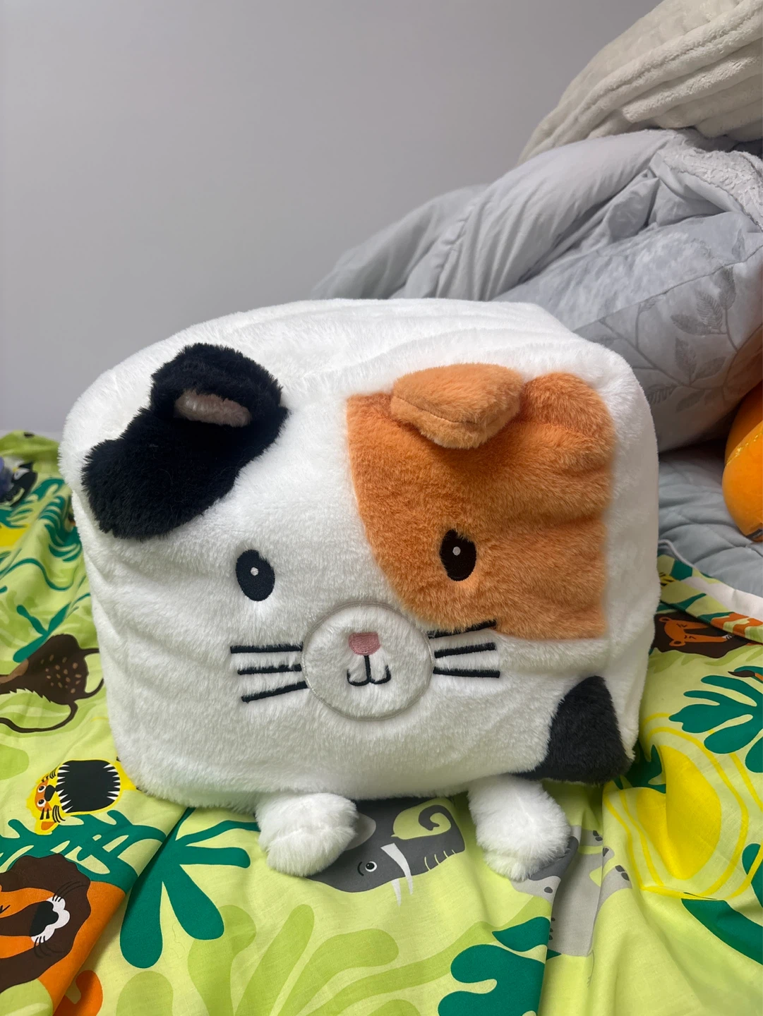 Cute Cat Plush Toy