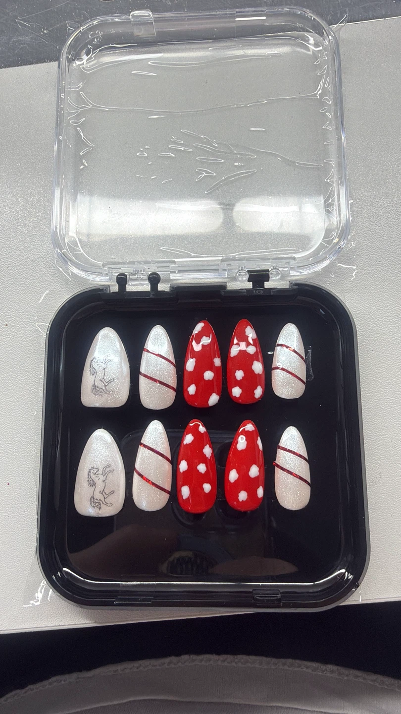 Stampede inspired press on nails