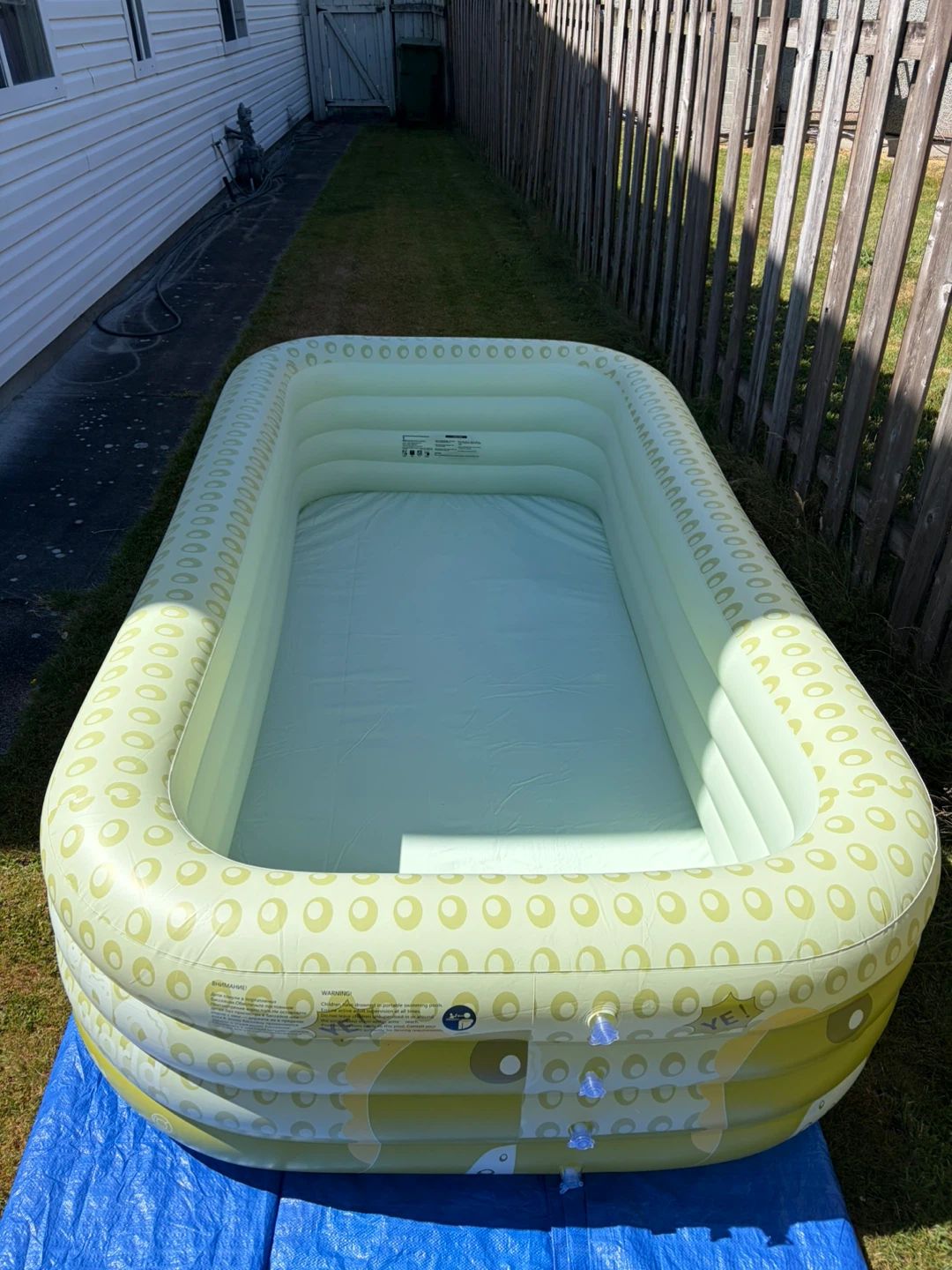 Inflatable Pool - Blue and White ⚽
