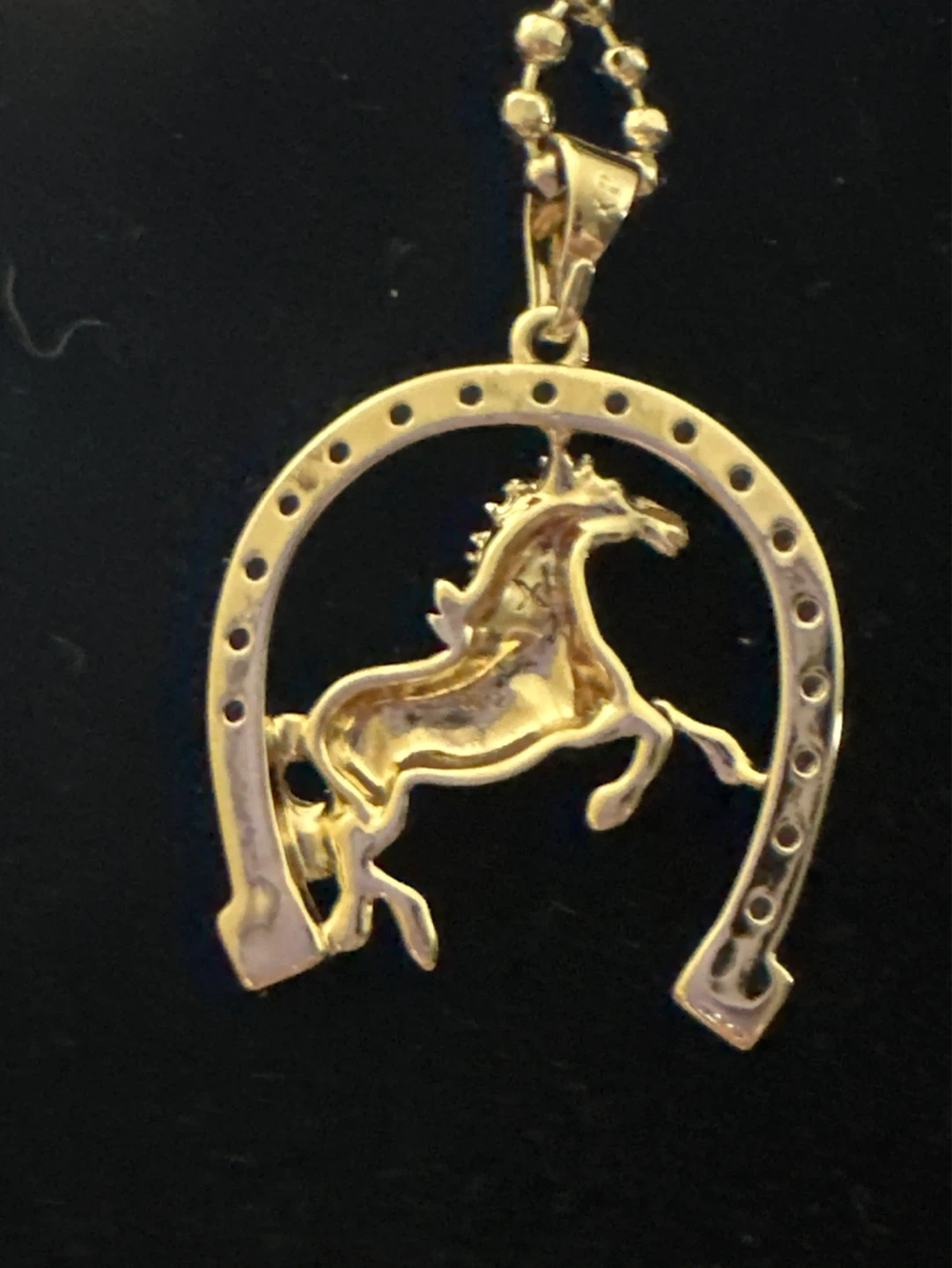 14kGold laminated Horse & Horseshoe Pendant Necklace - photo 2