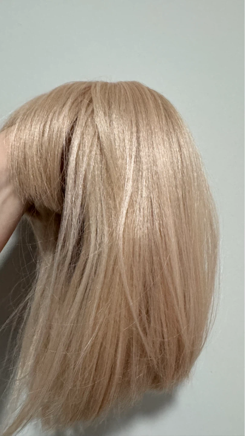 Platinum Blonde Bob Wig with Pink Tint - Like New - photo 2