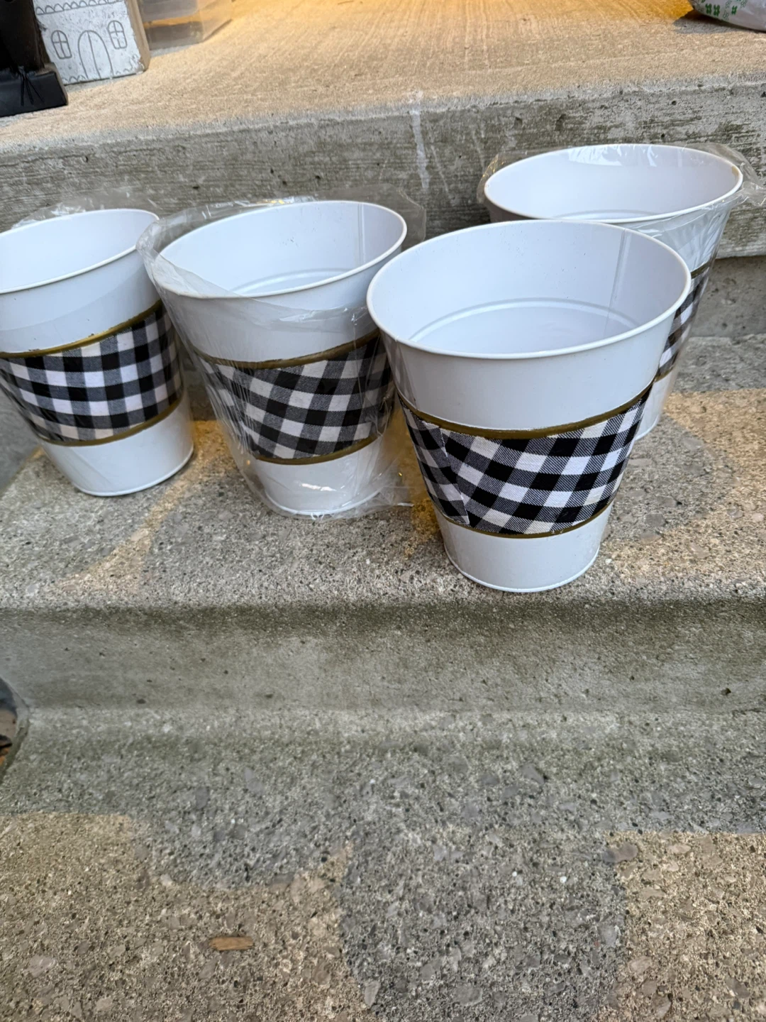 Set of 4 White Metal Planters with Buffalo Plaid Accent