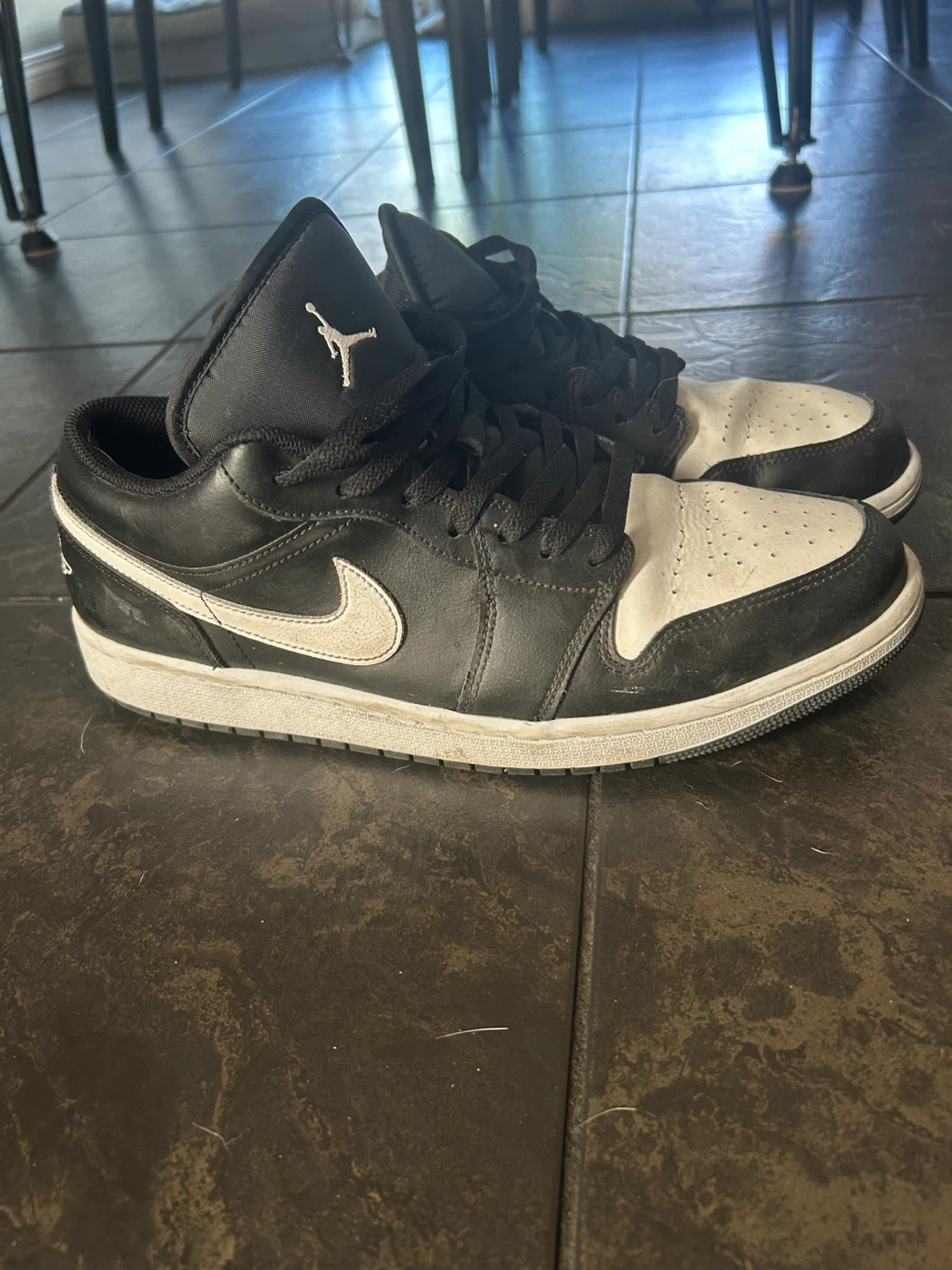 Men’s Jordan 1 shoes