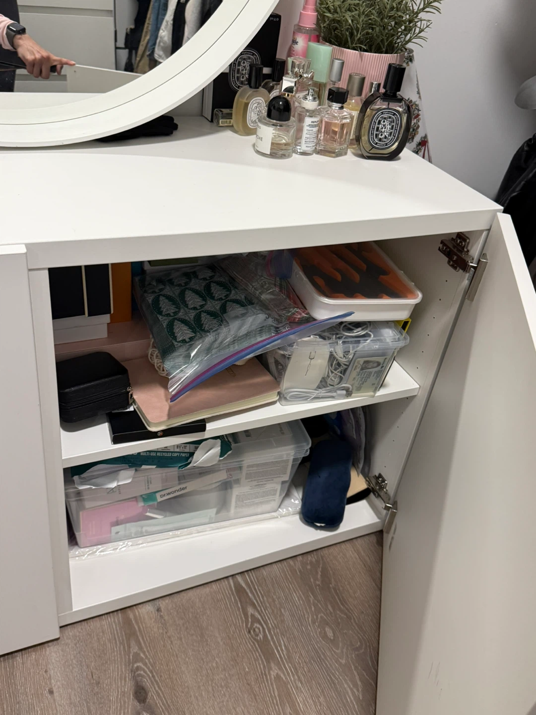 IKEA BESTÅ Storage Units - photo 3