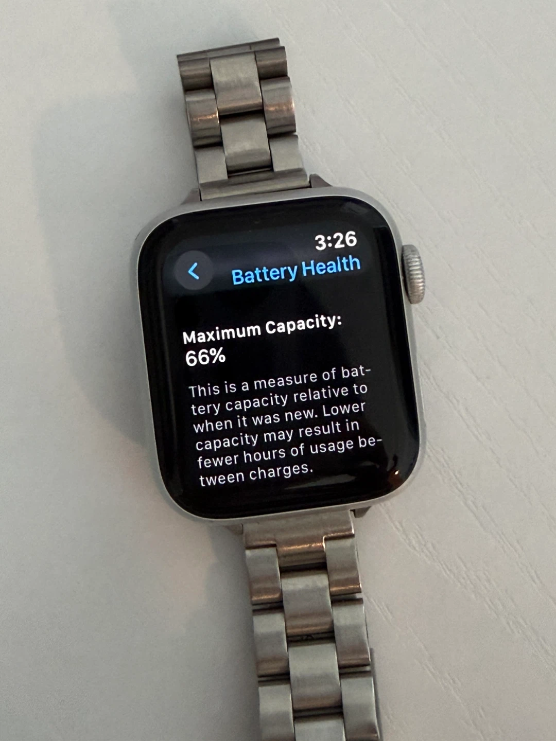 Apple Watch Series 5 (Low Battery Health 66% / Heavily Used)