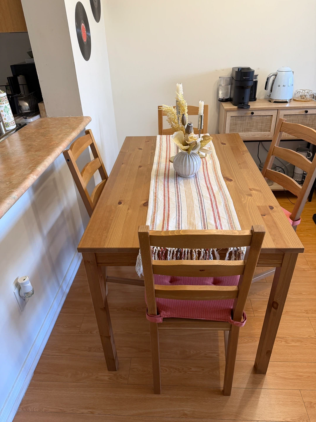 IKEA 5-Piece Dining Set (Table + 4 Chairs) – Excellent Condition - photo 2