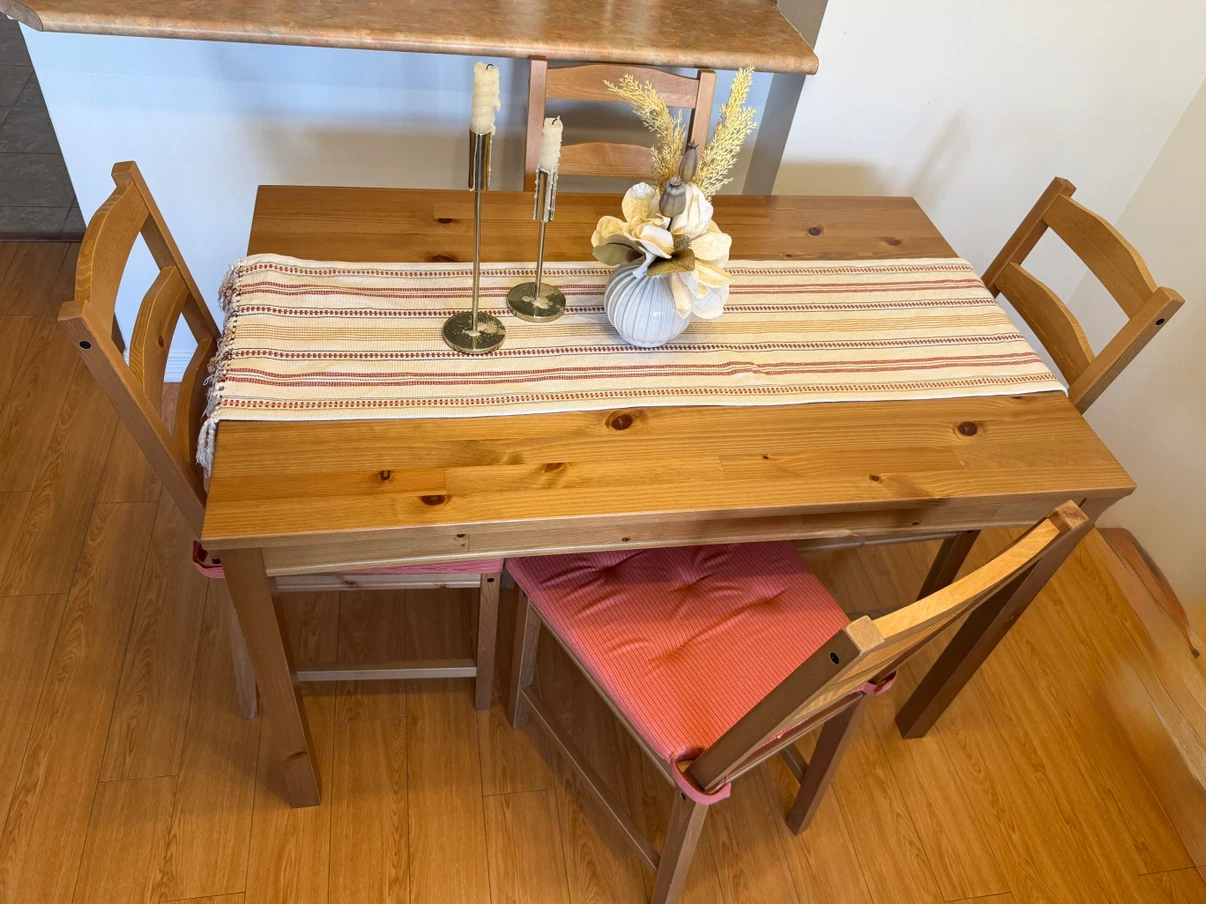 IKEA 5-Piece Dining Set (Table + 4 Chairs) – Excellent Condition - photo 3