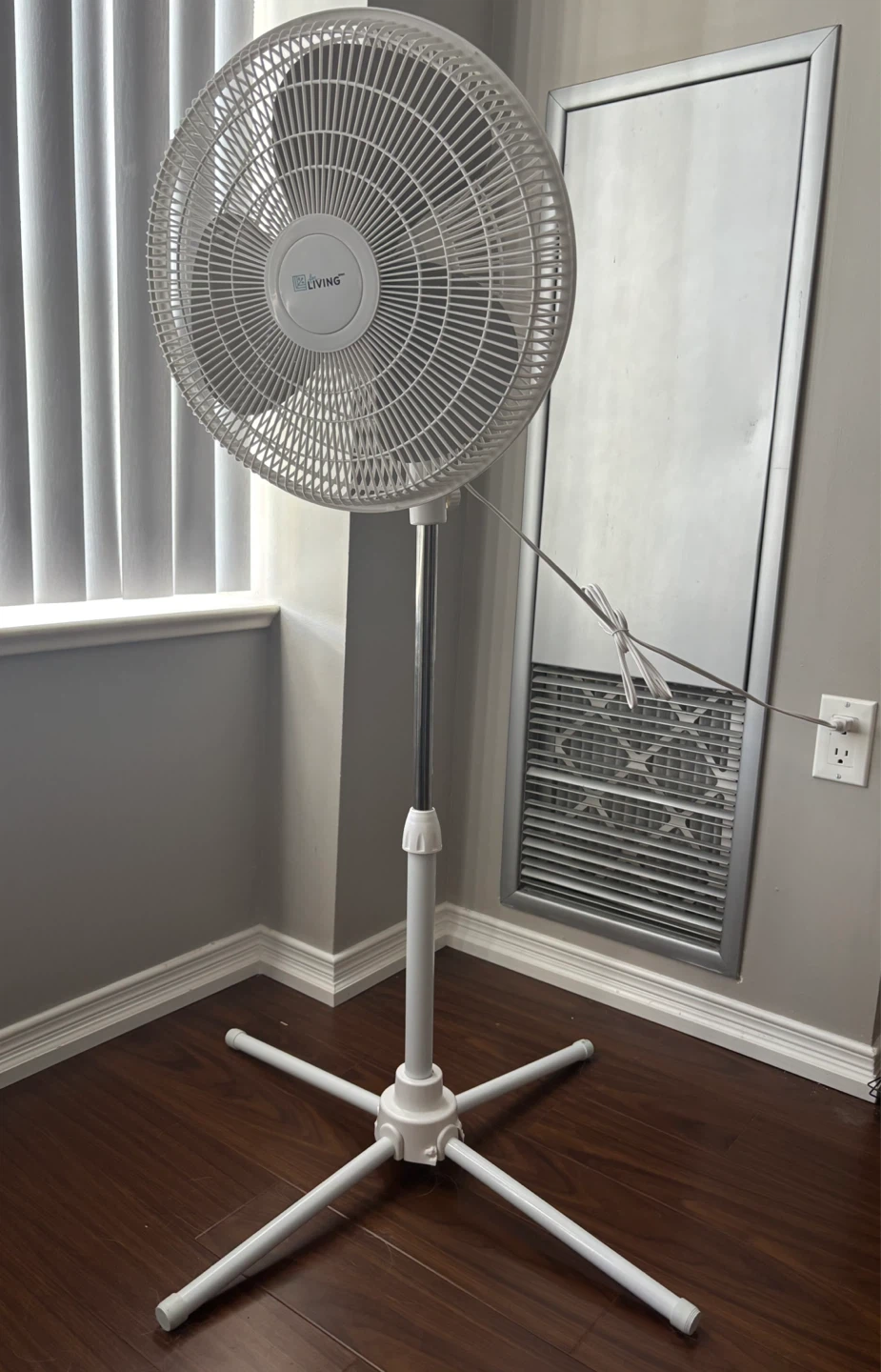 Living Floor Fan - photo 3