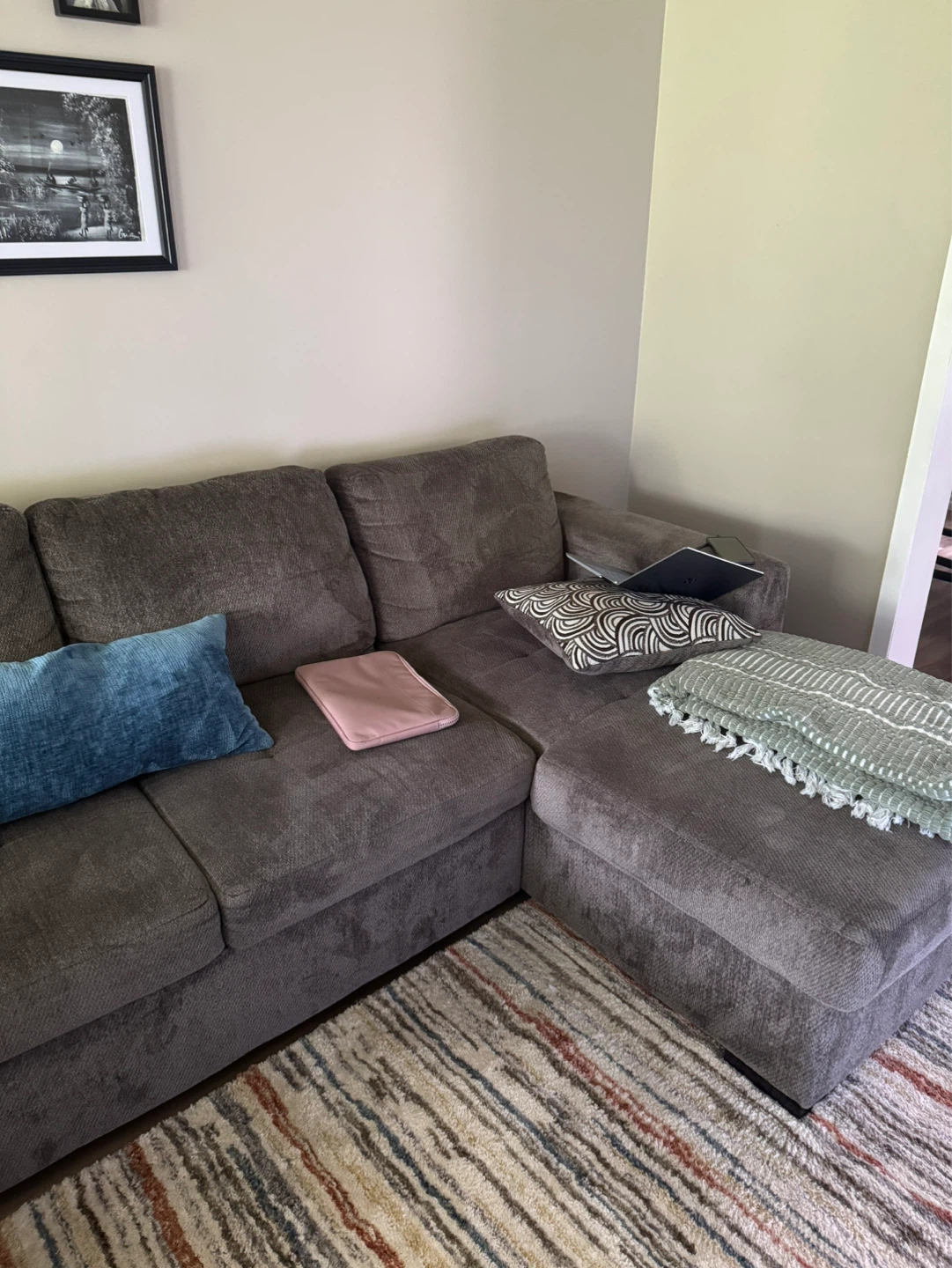 Couch for sale - photo 3