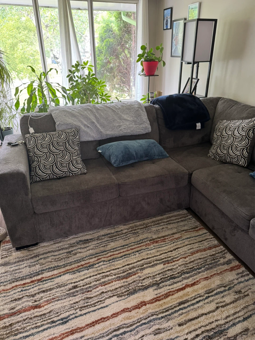 Couch for sale - photo 2