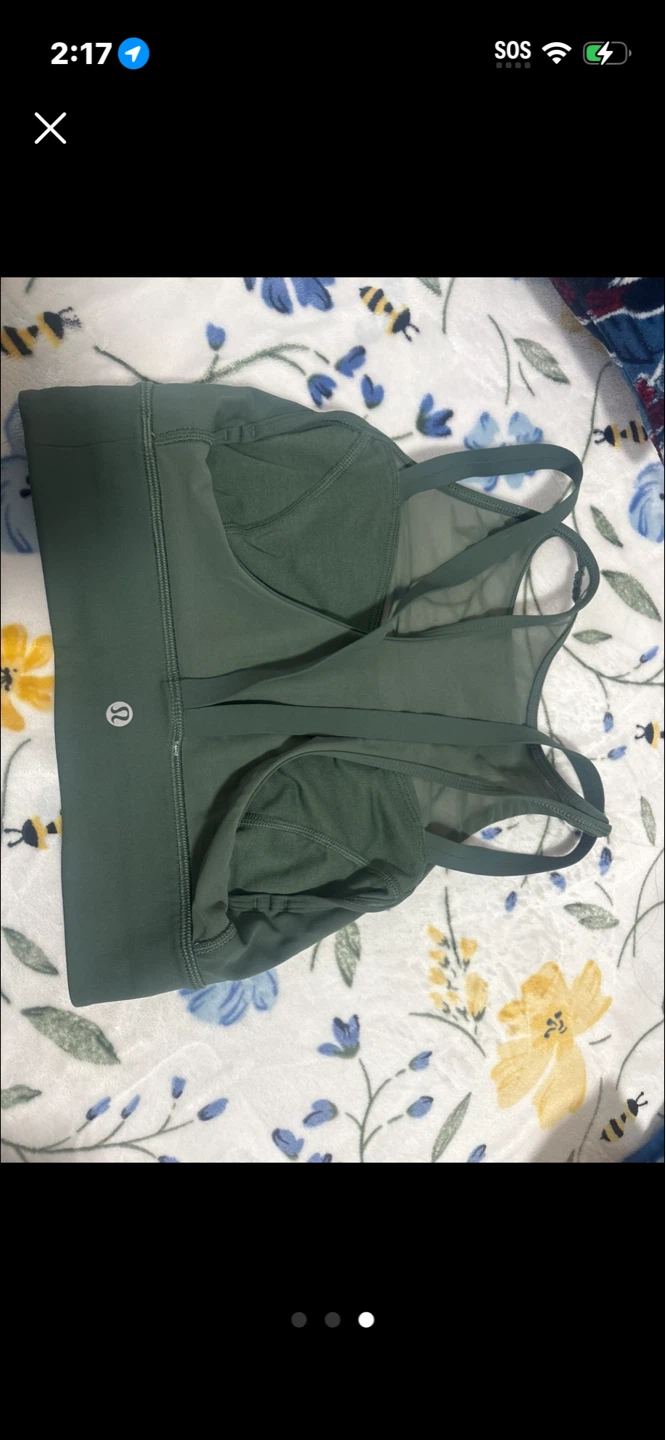 Lululemon Sports Bra size 6 - photo 3