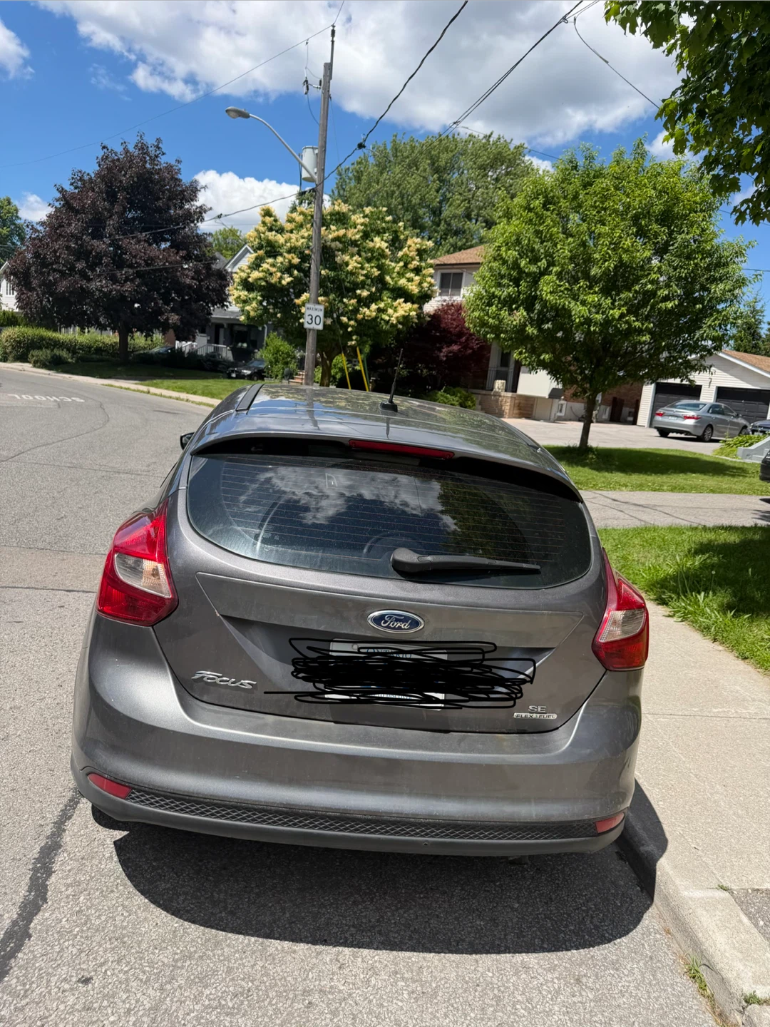Ford Focus Hatchback - Grey - photo 2