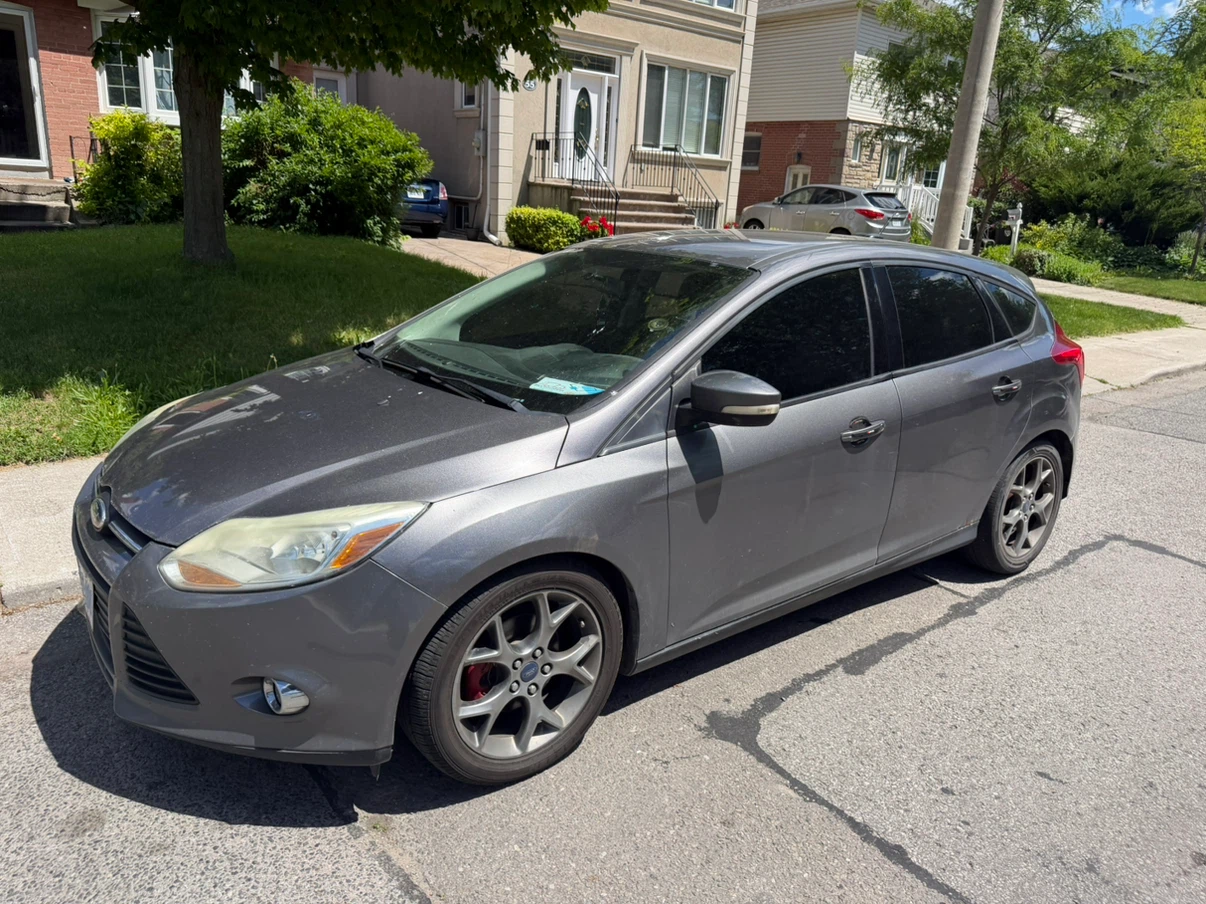 Ford Focus Hatchback - Grey - photo 3