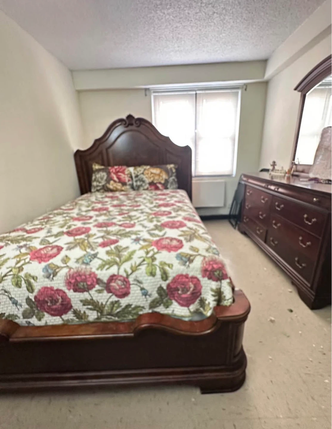 Solid wood Queen size bed - photo 3