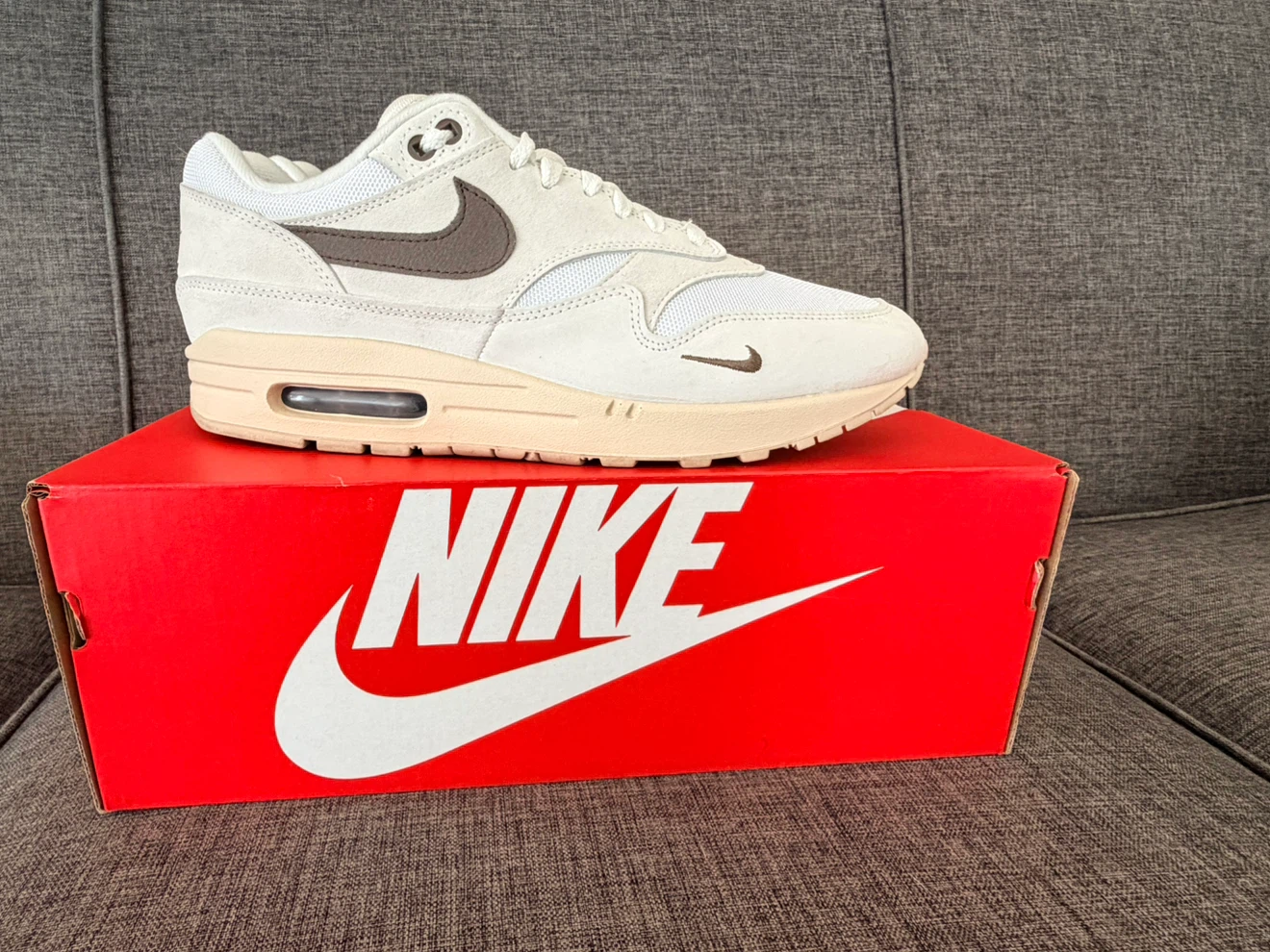 Nike Air Max 1 "Neutral" - size 10.5 ($130) - photo 2