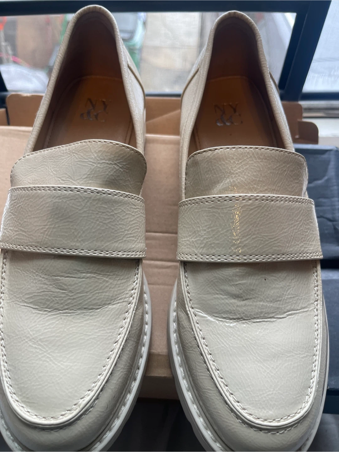NY&Co Cream Patent Loafers - photo 2