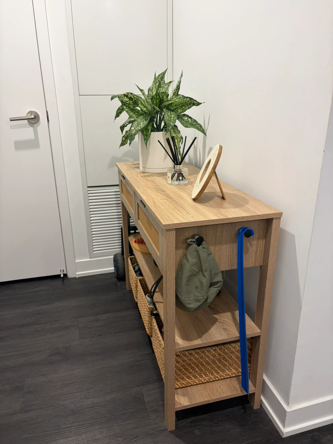 Entryway Console - photo 2