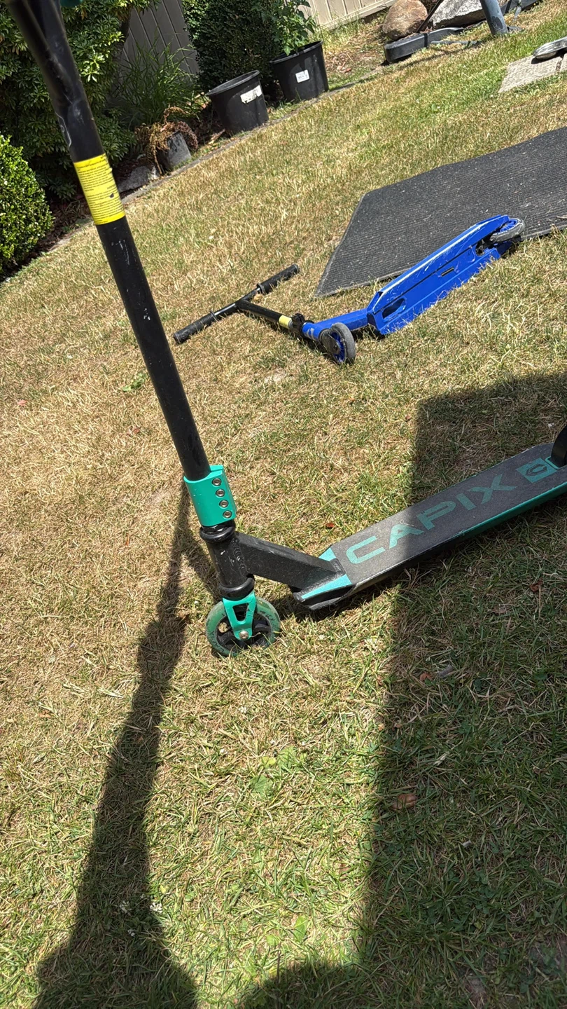 Two Scooters - Blue and Teal/Black - photo 2