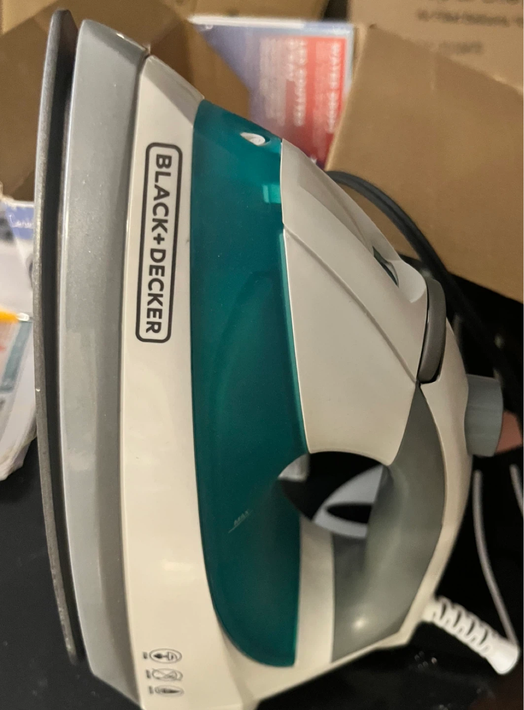 Black+Decker Steam Iron - photo 3