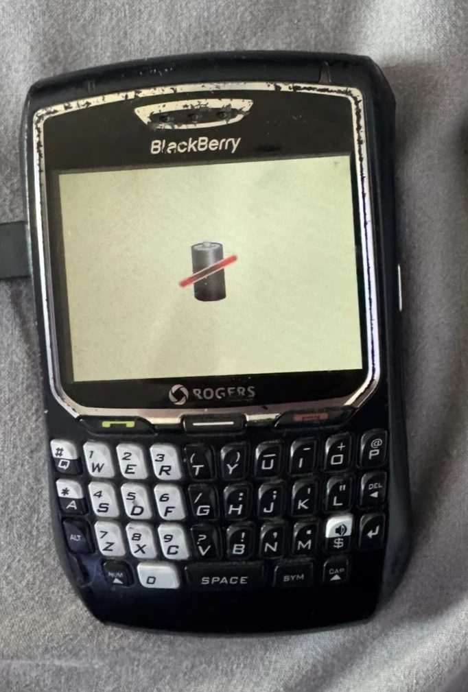 BlackBerry 8700c Smartphone – For Parts or Repair - photo 3
