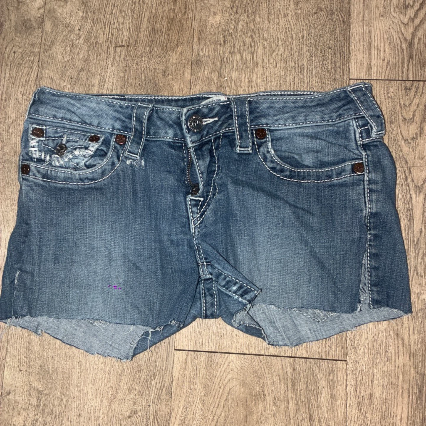 True Religion Women's Denim Shorts Size 26 - photo 2