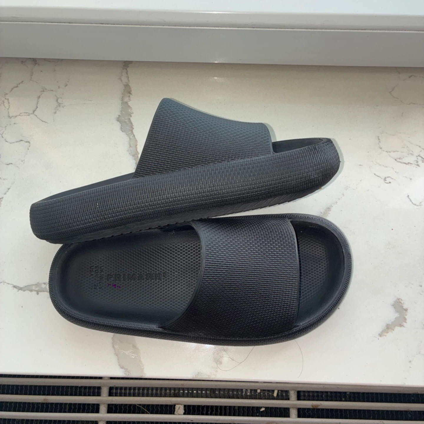 Primark Black Slides - Size 6 1/2