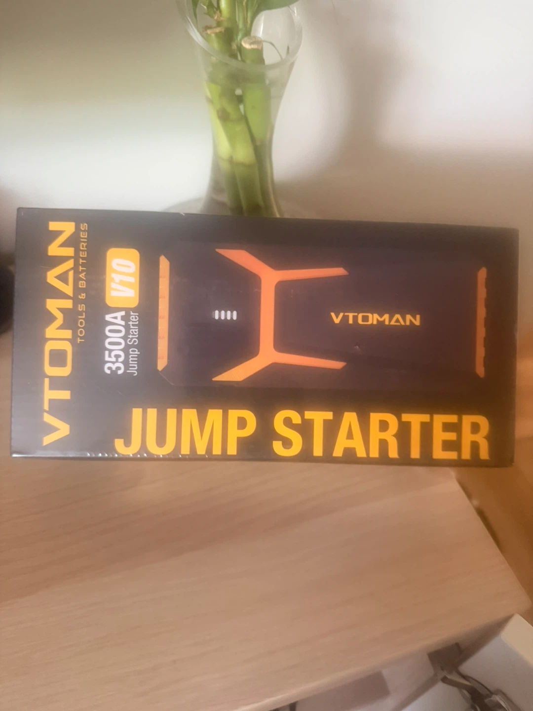 VTOMAN V10 3500A Jump Starter