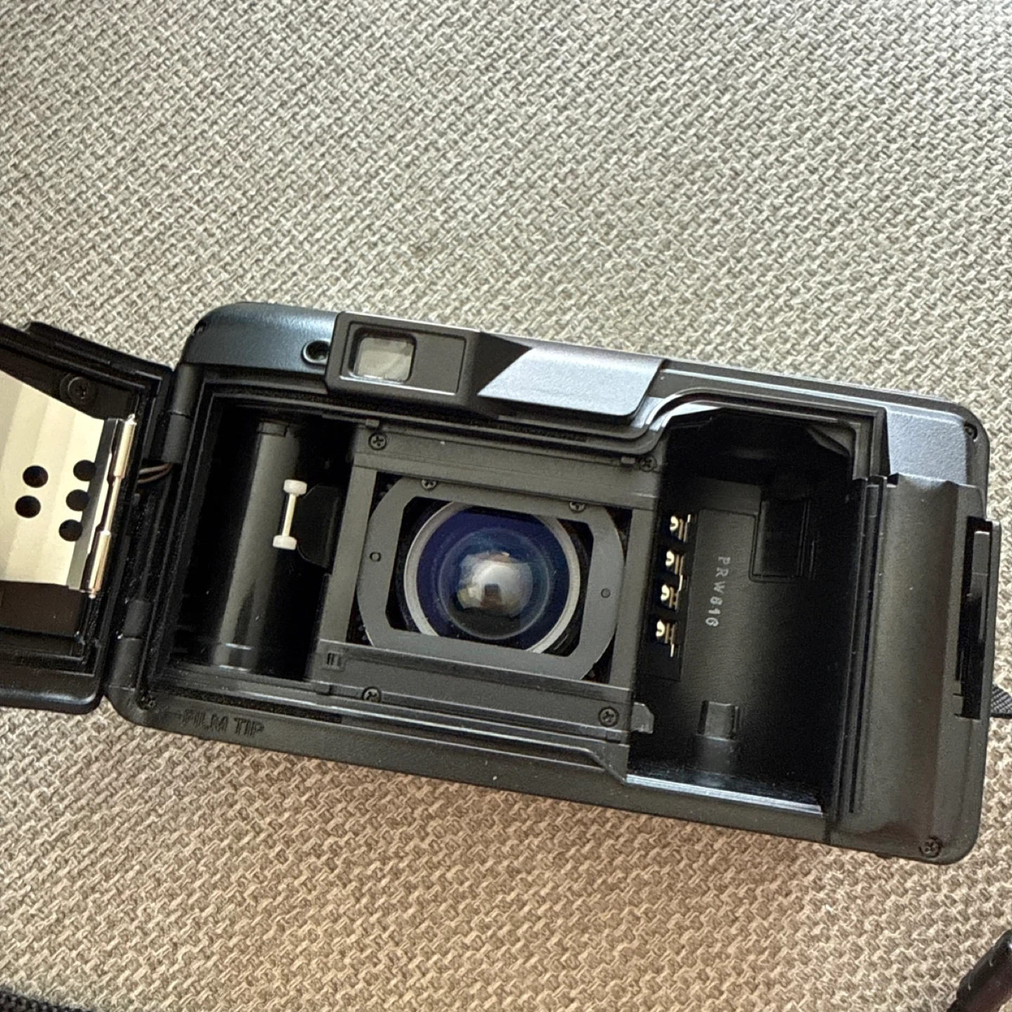 Olympus Infinity Zoom 105 Point and Shoot Film Camera - photo 3