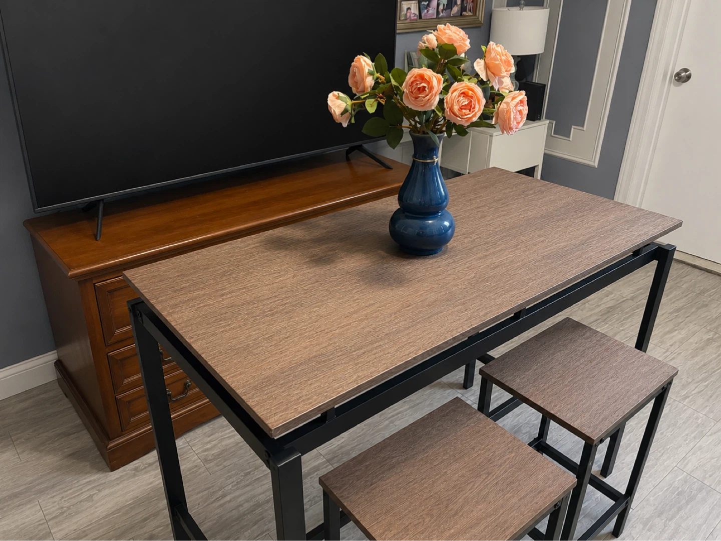 Wood Grain Dining Table with 4 Stools