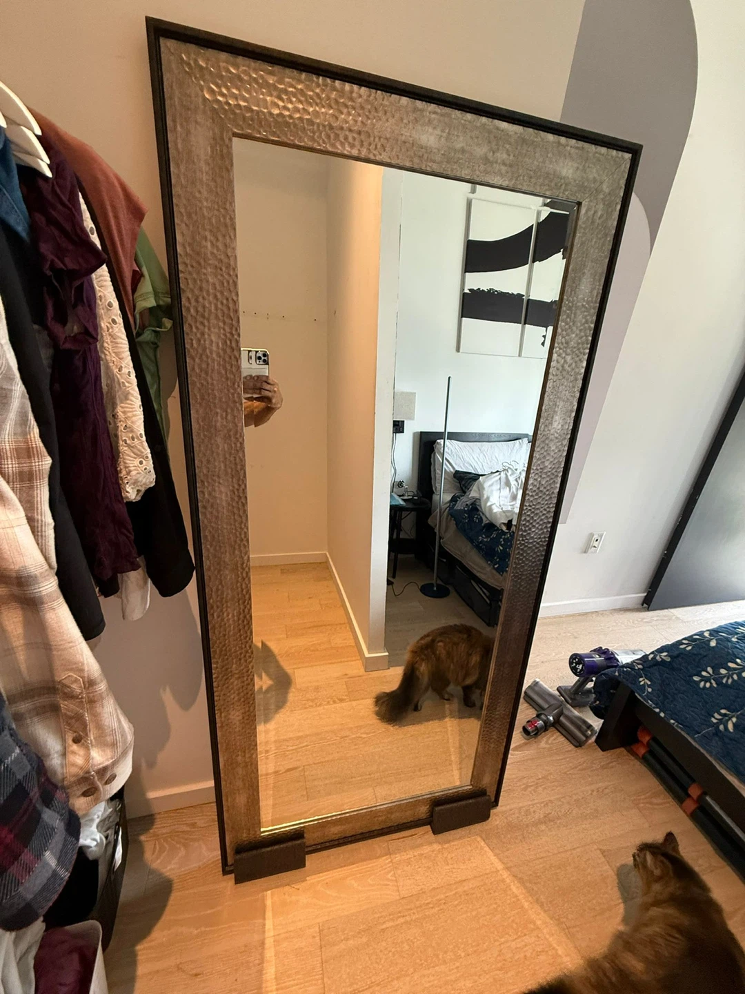 Tall hammered frame floor mirror - photo 3