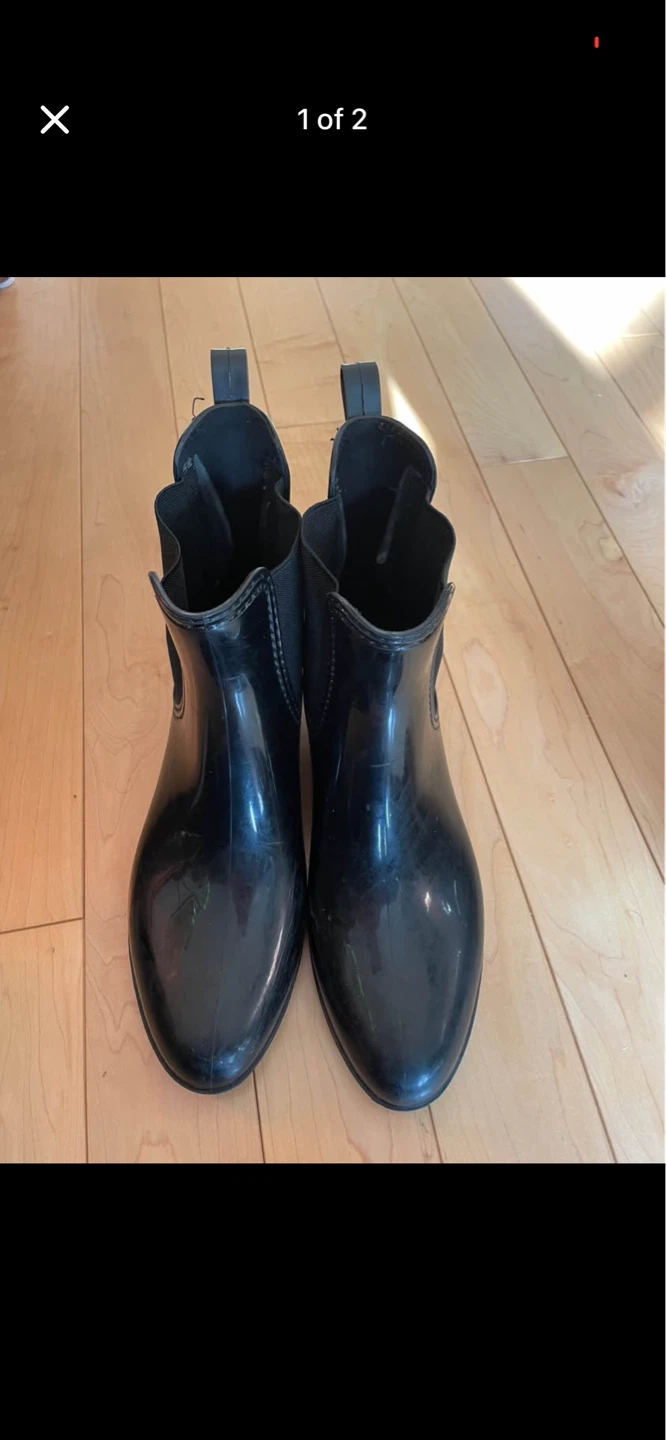 Black Chelsea Rain Boots - size 10