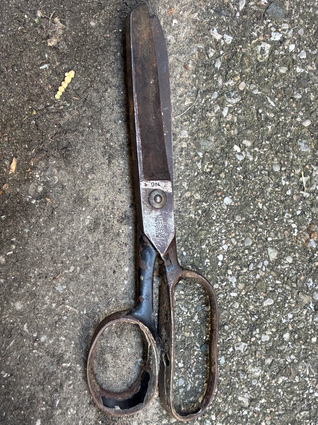 9" Vintage Compton "U-Set" Tailor Shears scissors sewing tool