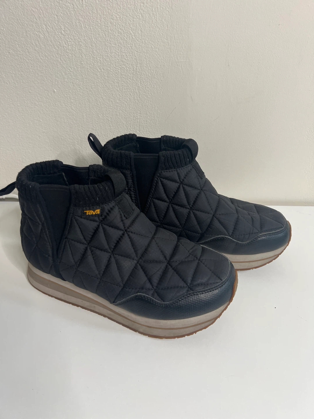Teva Black Quilted Ankle Boots - photo 4
