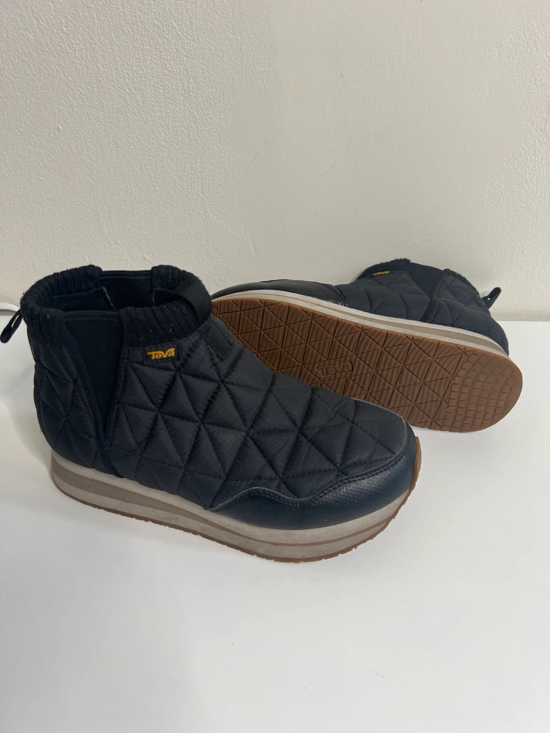 Teva Black Quilted Ankle Boots - photo 3