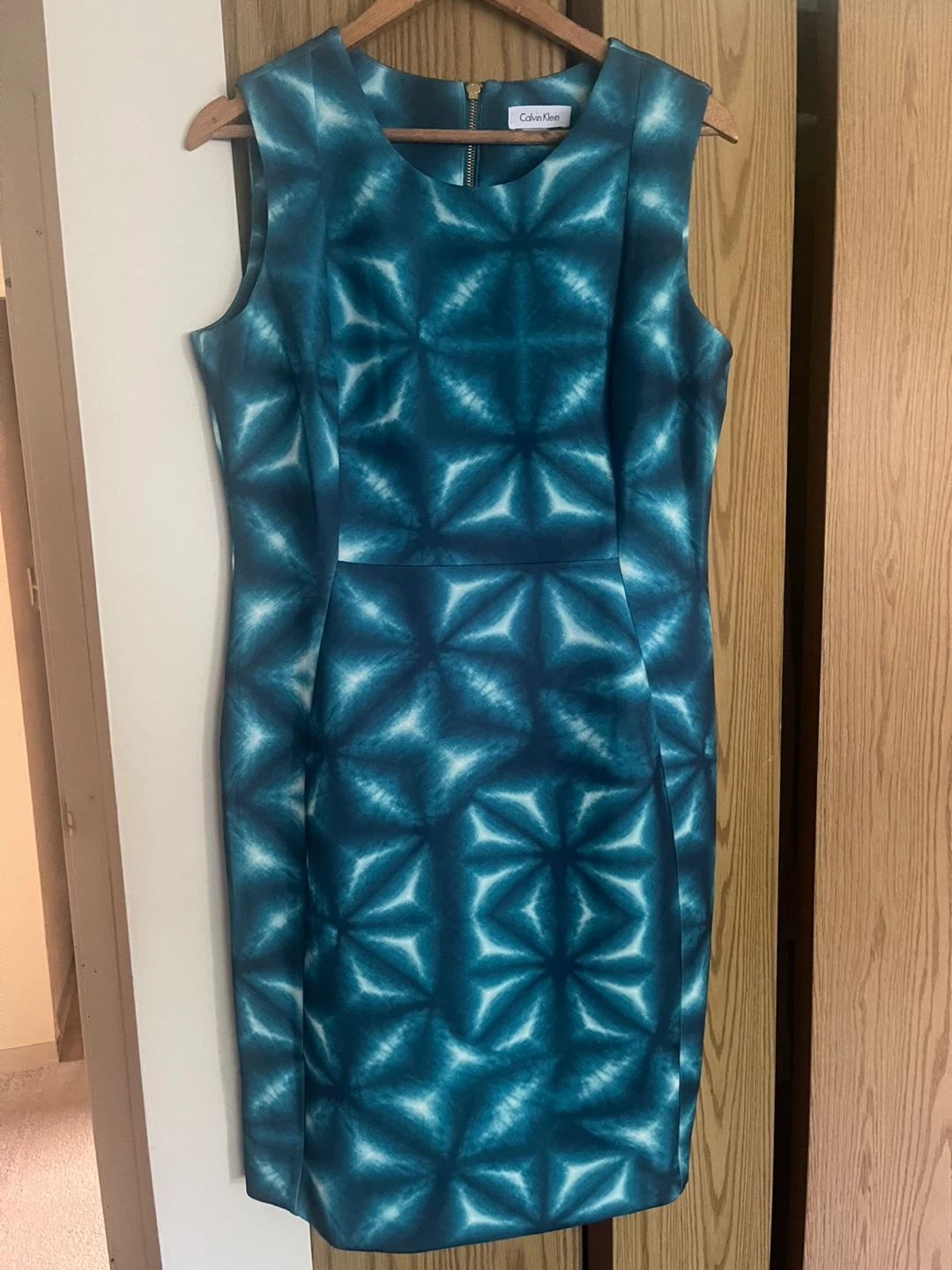 Calvin Klein Blue Tie-Dye Sheath Dress