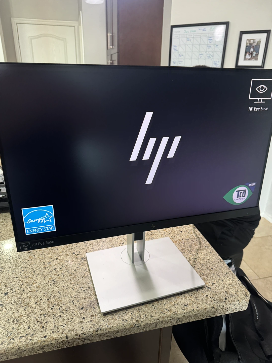 HP Monitor with Eye Ease - photo 3