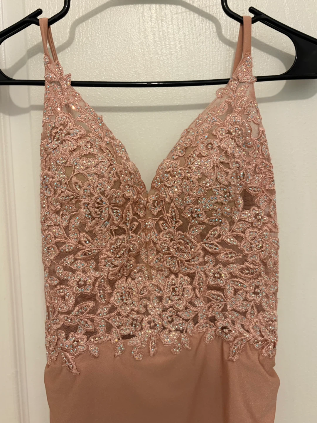Elegant Rose Gold Beaded Lace Formal Gown - photo 2