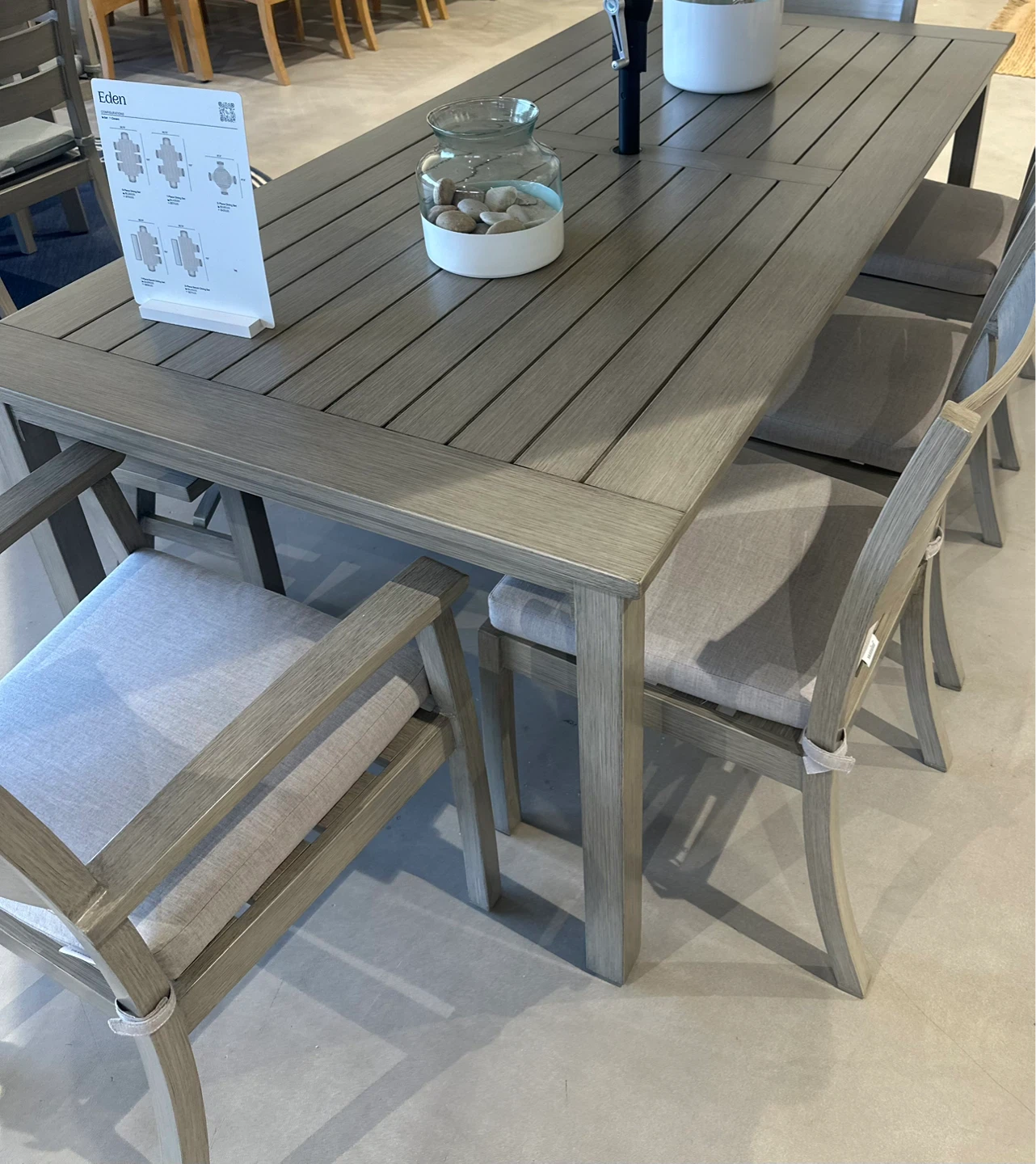 Rectangular outdoor Dining Table from Yardbird - photo 2